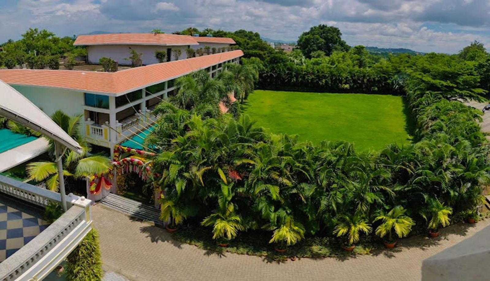 Hotel Royal Retreat ซัมบัลปูร์ ภายนอก รูปภาพ