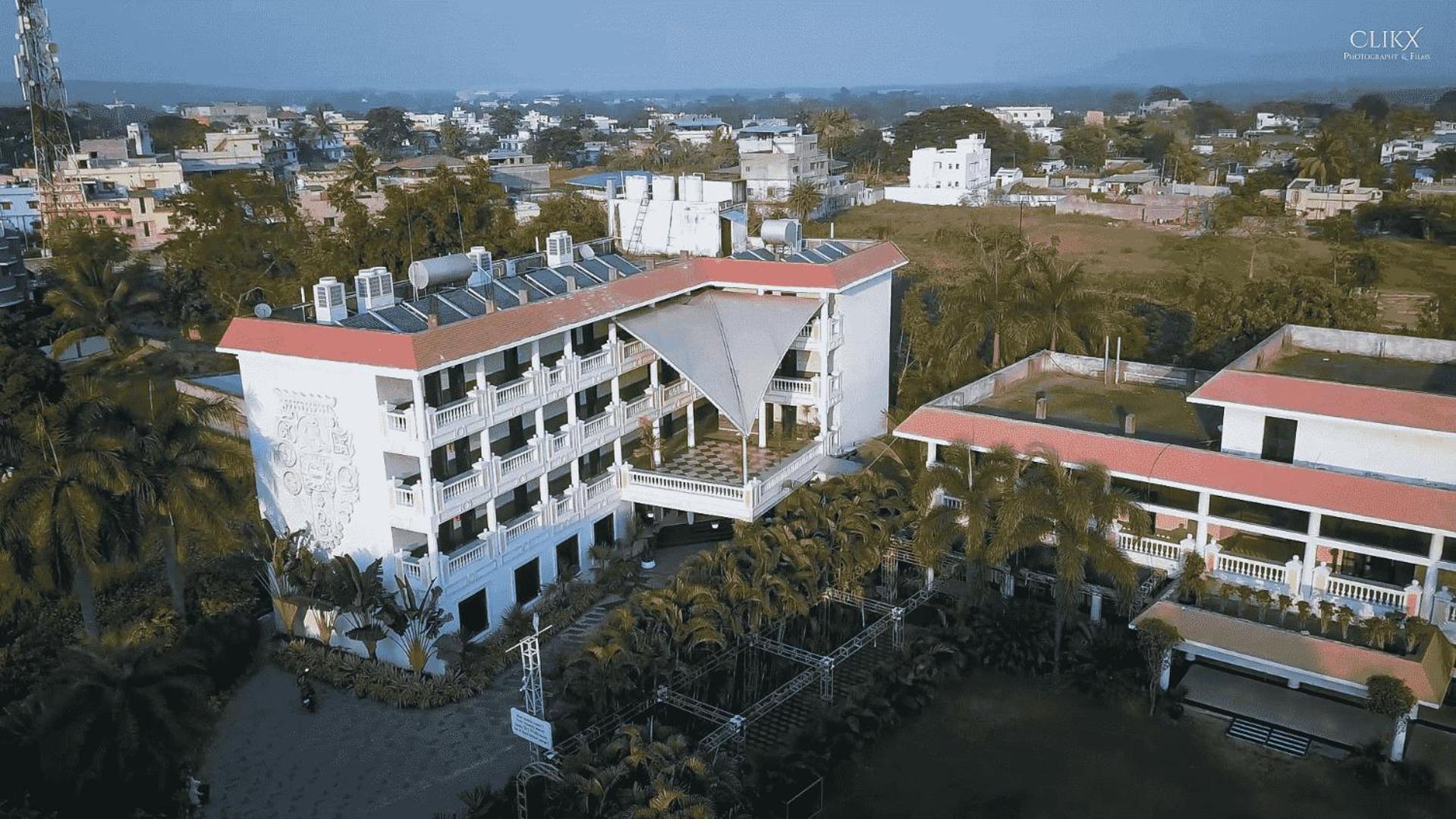 Hotel Royal Retreat ซัมบัลปูร์ ภายนอก รูปภาพ